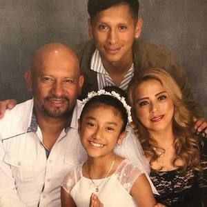 Meet your Posher, Carlos